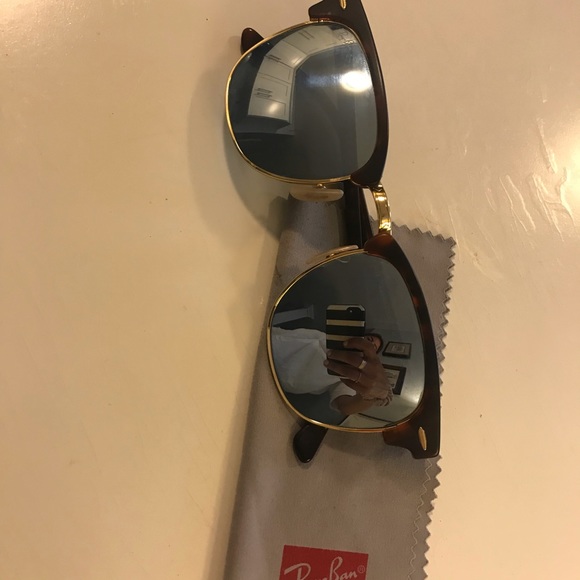 Rayban Clubmaster Blue/Silver Polarized Lense